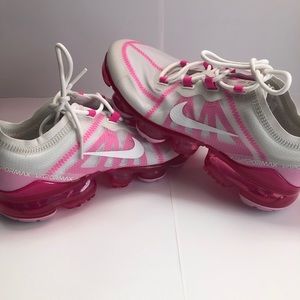 Meet your Posher, Dj